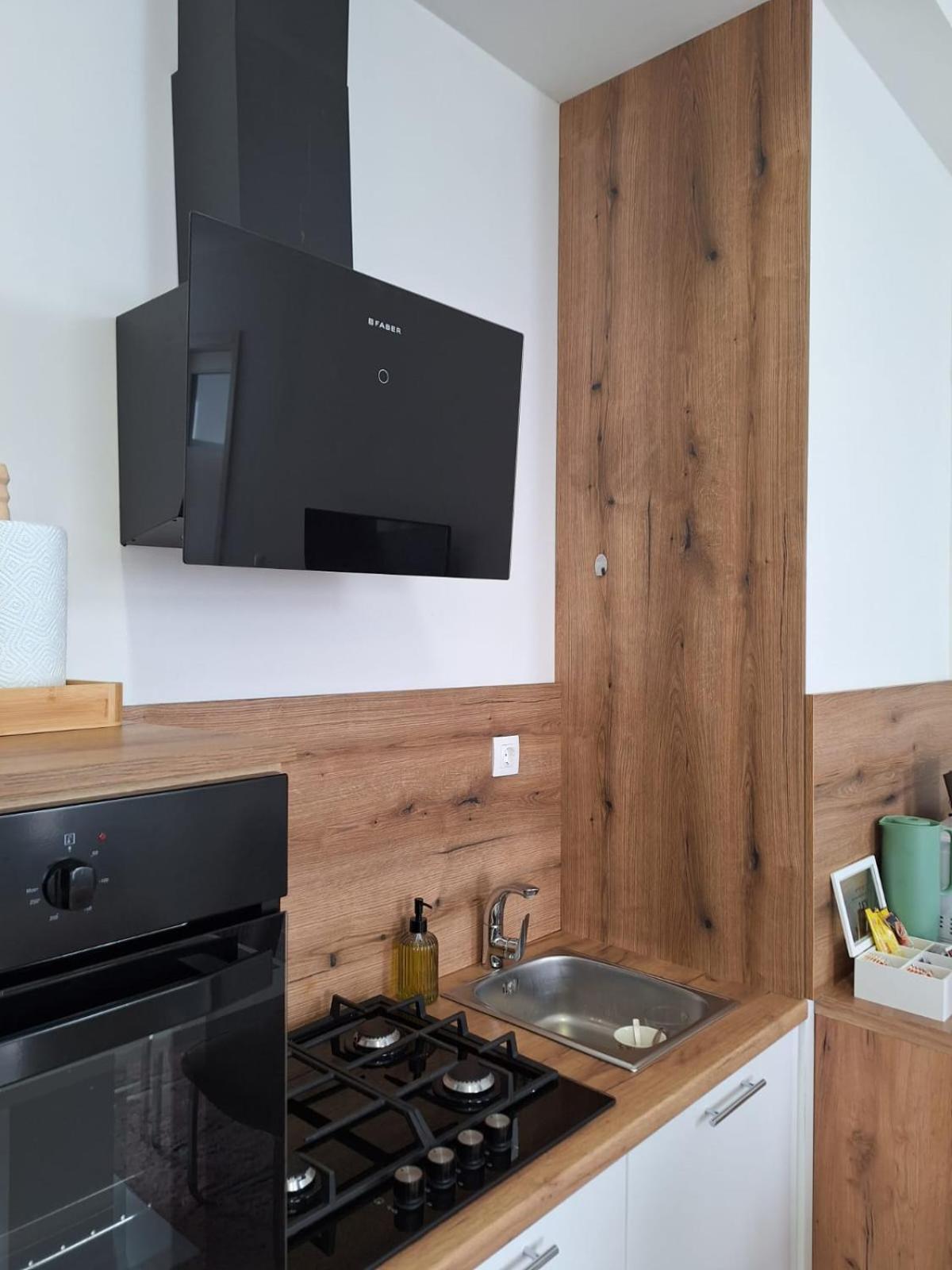 Dj Apartment